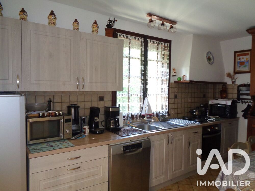 Vente Maison Vente Maison/villa 8 pièces Bussac-sur-charente