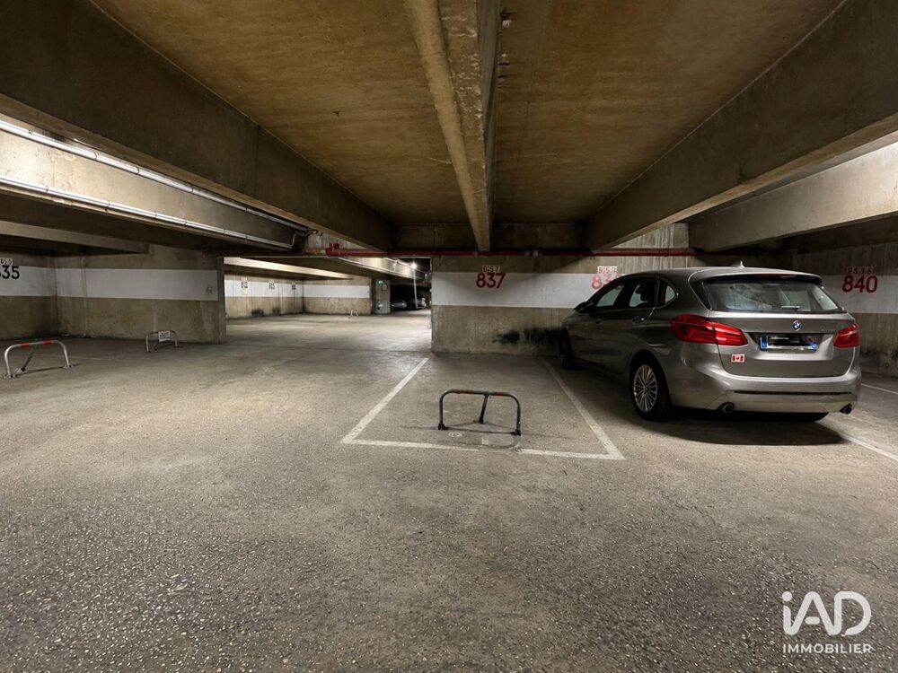 Location Parking/Garage Location Parking 11 m&sup2; Paris 13