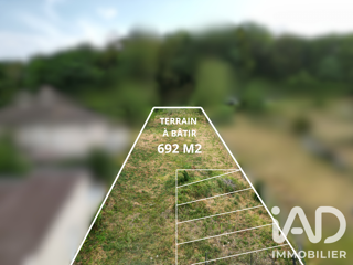  Terrain à vendre 692 m²