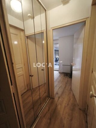  Appartement à louer 2 pièces 33 m²