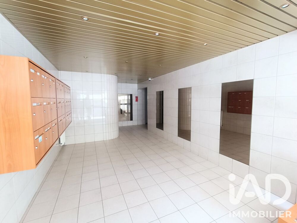 Appartement 3 pièces 67 m² · à Saint-Étienne · 67 m² · 60 000 €