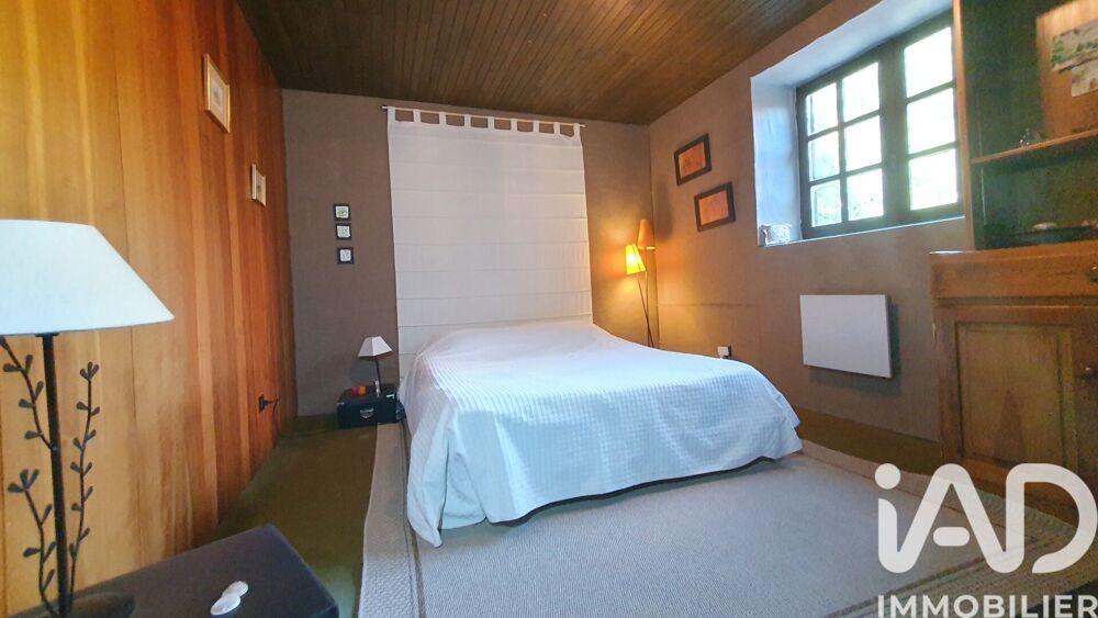 à vendre  Maison Orcines (63870)