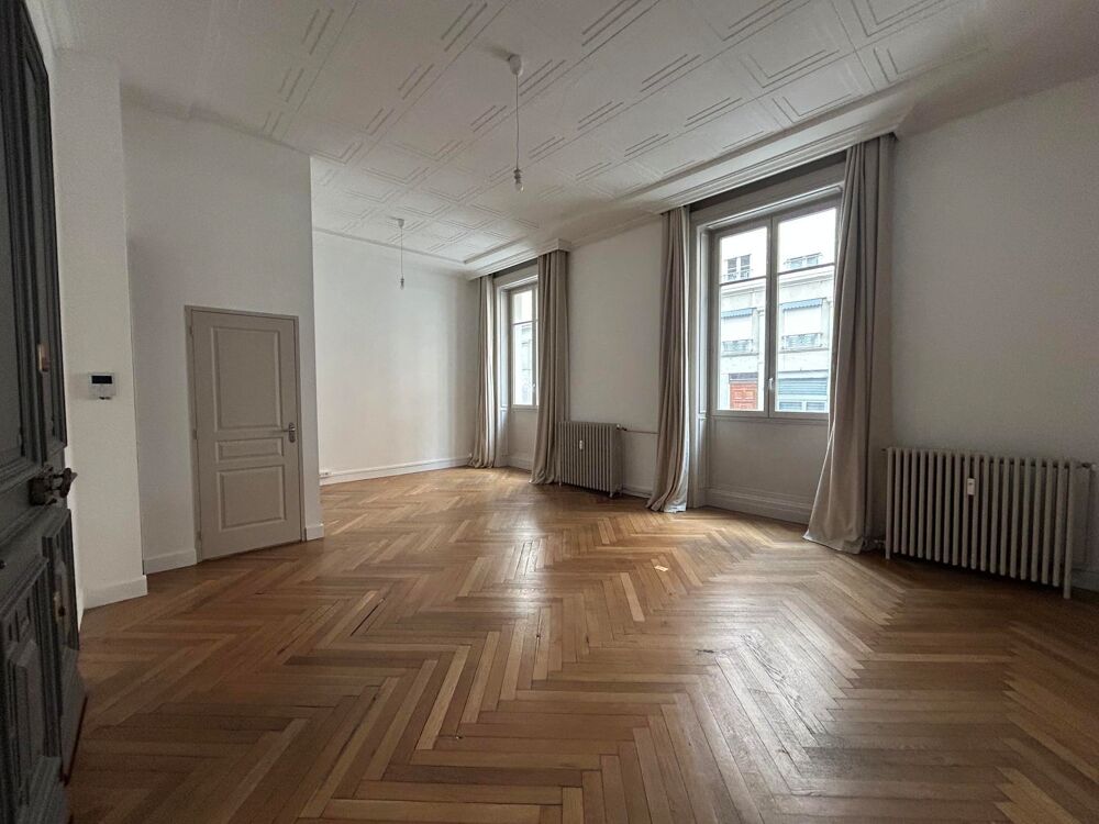   BUREAU FOCH Lyon 6