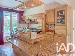  Maison à vendre 8 pièces 240 m²
