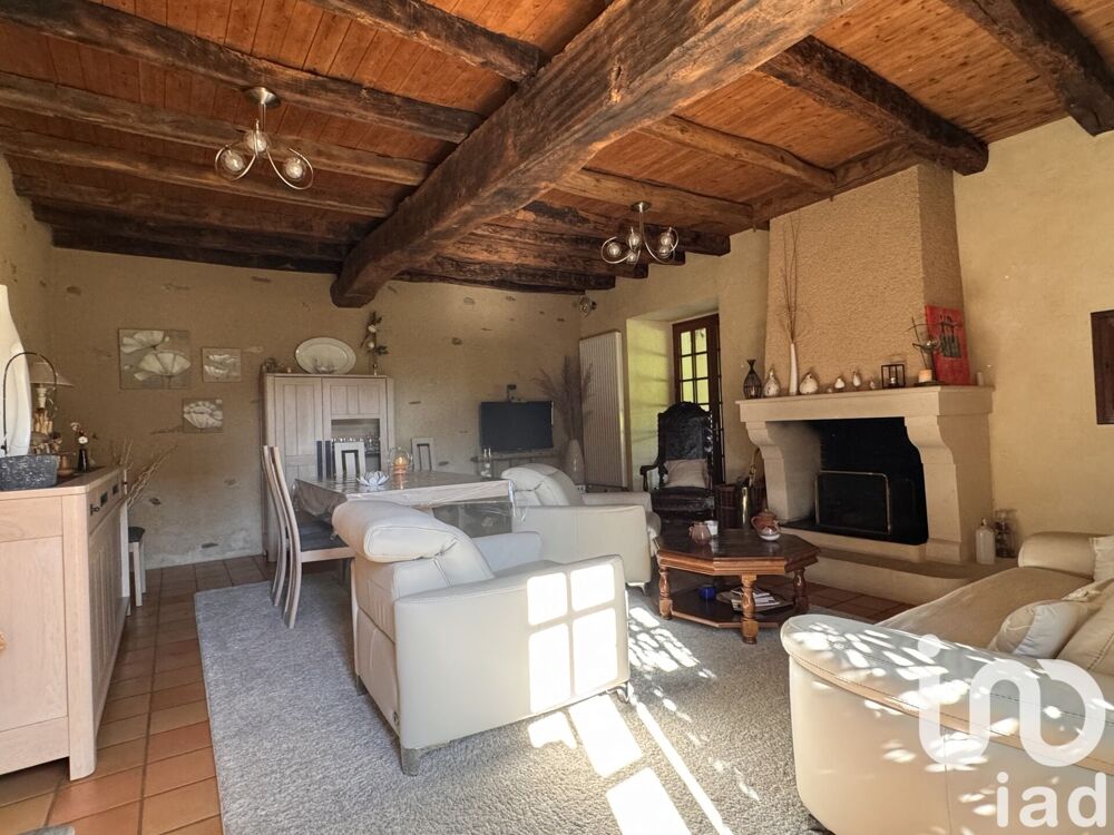 Vente Maison Vente Maison de village 6 pièces Saint-hilaire-de-voust