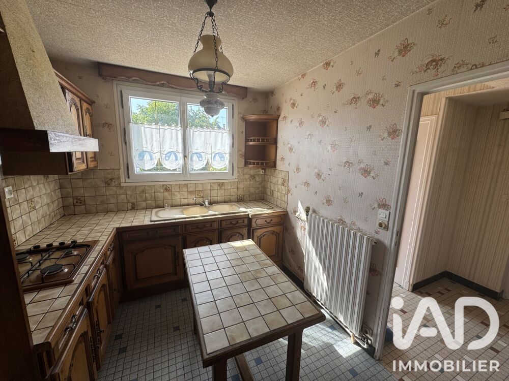 Vente Maison Vente Maison/villa 6 pièces Saint-denis-de-l'hôtel
