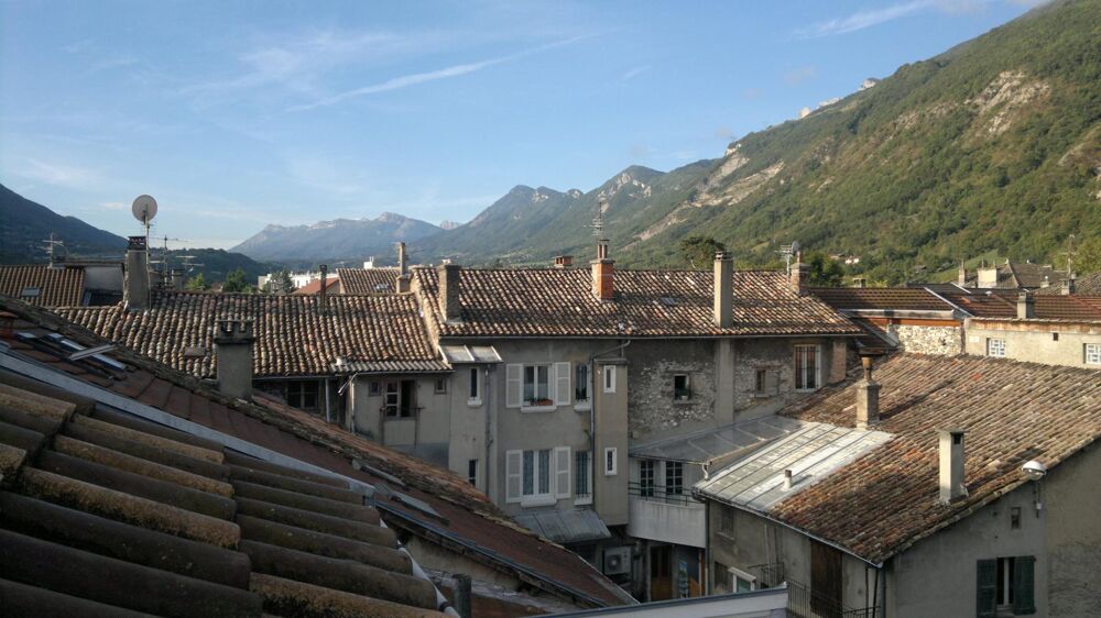 VIF, 10 Rue Champollion, Très agréable T4 rénové d'une ....
