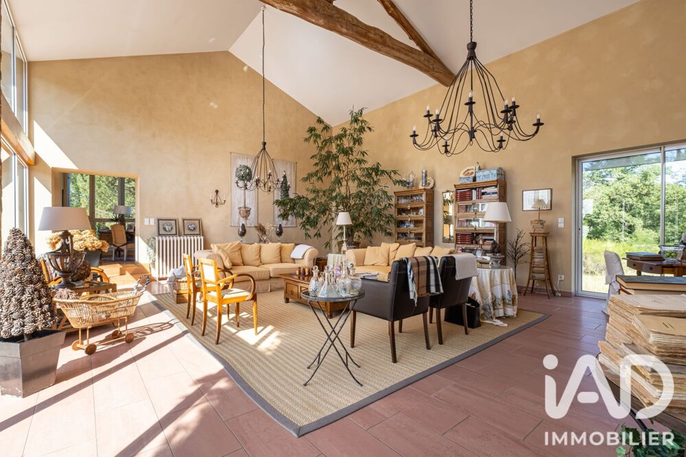 à vendre  Maison Cleppé (42110)