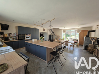  Maison à vendre 10 pièces 271 m²