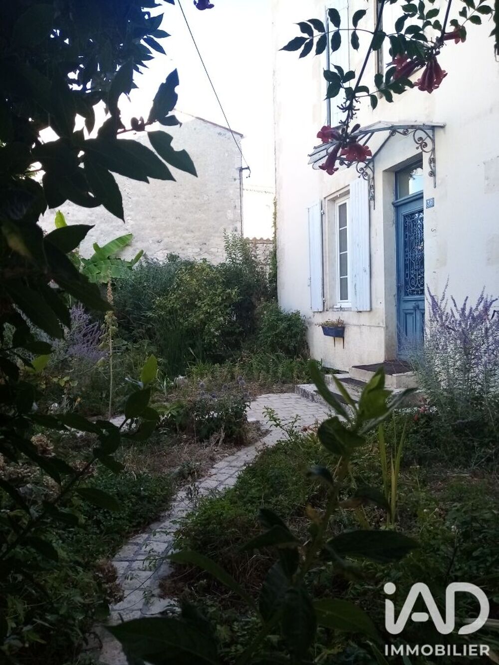 Vente Maison Vente Maison de ville 11 pièces Surgères