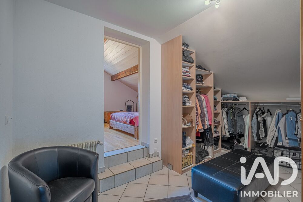 à vendre  Maison Pers-Jussy (74930)