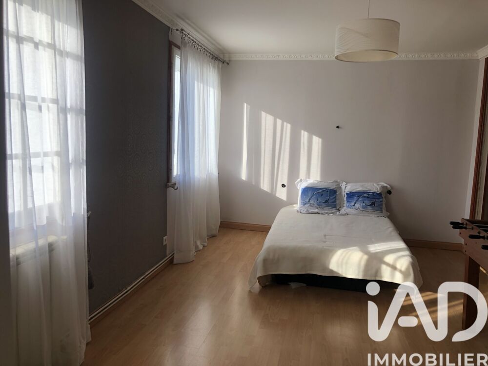 Vente Maison Vente Maison de campagne 7 pièces Villegouge