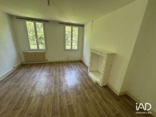  Appartement à louer 3 pièces 77 m²