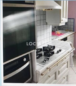  Appartement � louer 4 pi�ces 68 m� Lyon 8