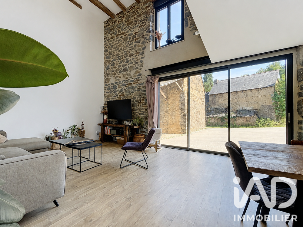 Vente Maison Vente Longère 6 pièces Pleugueneuc