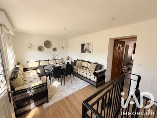  Appartement à louer 5 pièces 119 m²