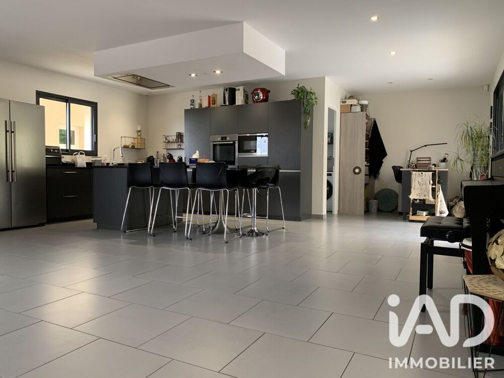 Vente Maison Vente Maison traditionnelle 6 pièces Campsegret