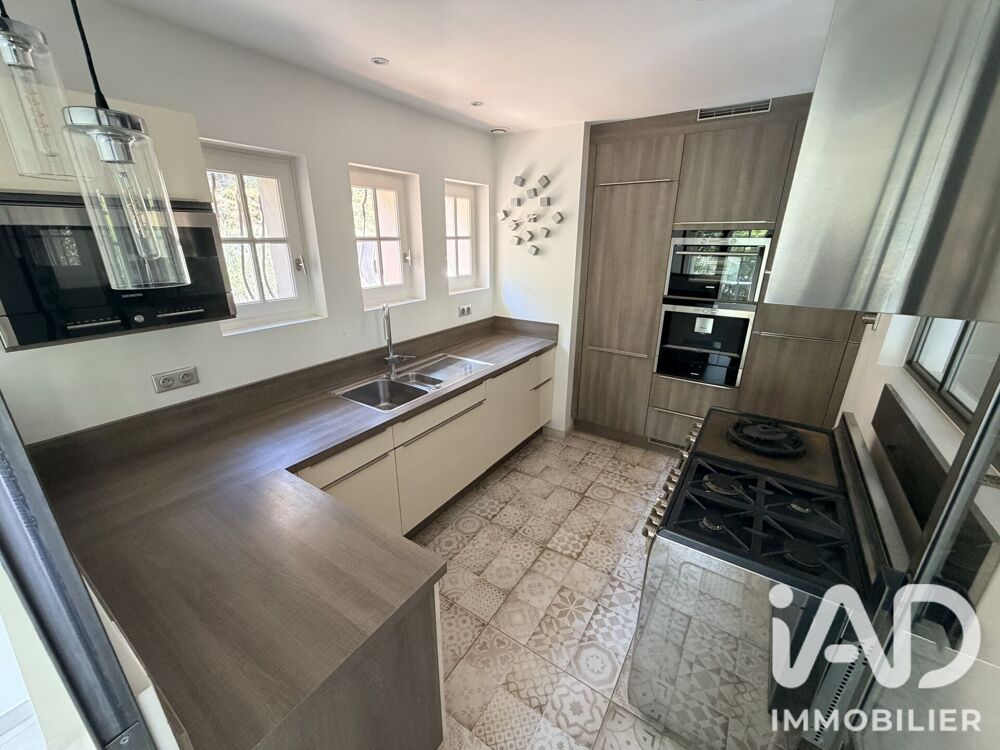 à vendre  Maison Carqueiranne (83320)