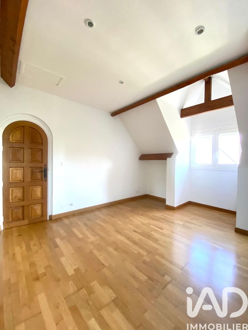 à vendre  Maison Crespières (78121)