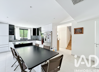  Maison à vendre 8 pièces 198 m²