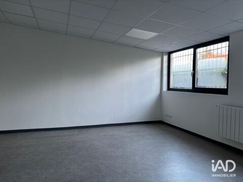   Location Local d'activités 305 m&sup2; 