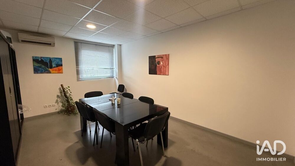   Location - 35 m² 