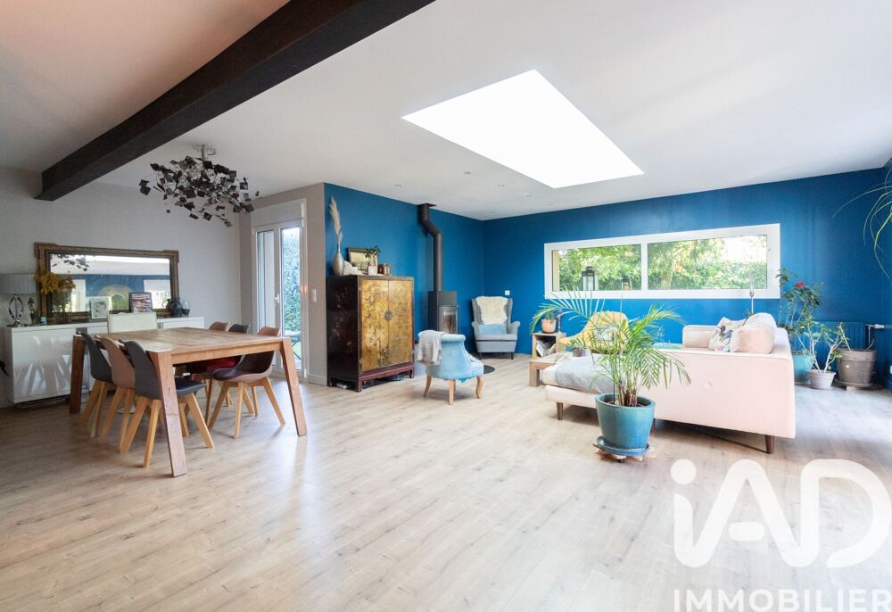 Vente Maison Vente Maison traditionnelle 9 pièces Les loges-en-josas