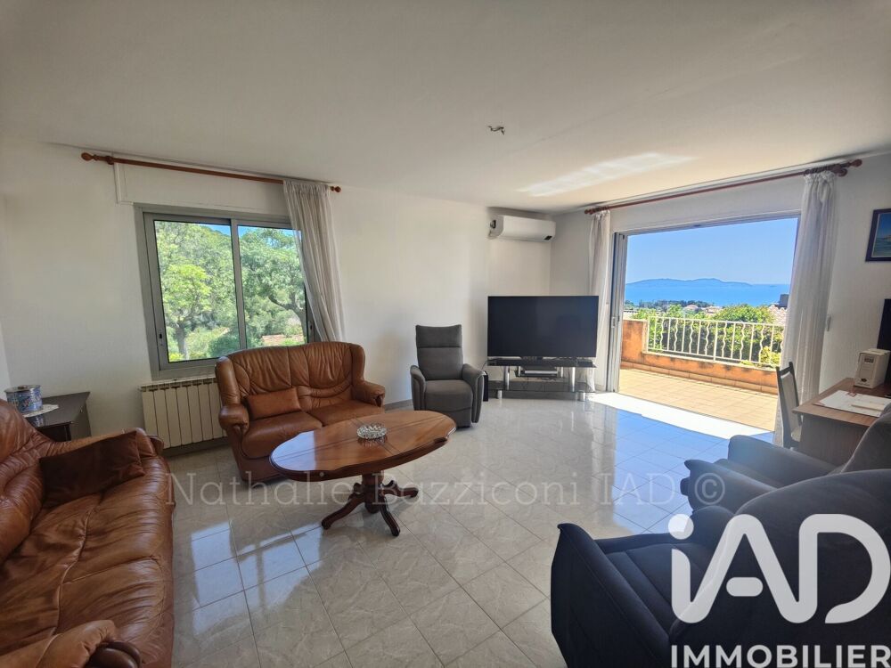 à vendre  Maison Carqueiranne (83320)