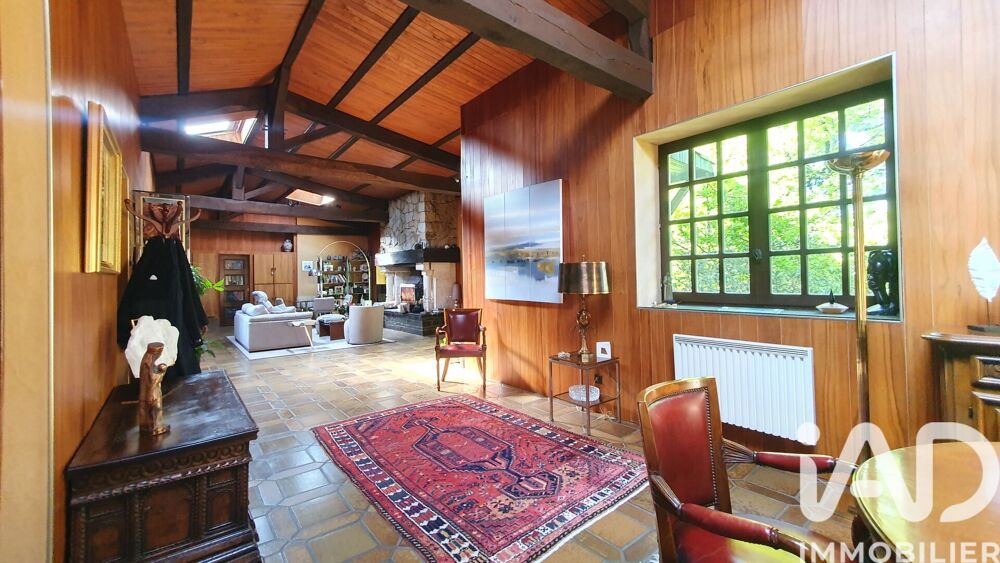 à vendre  Maison Orcines (63870)