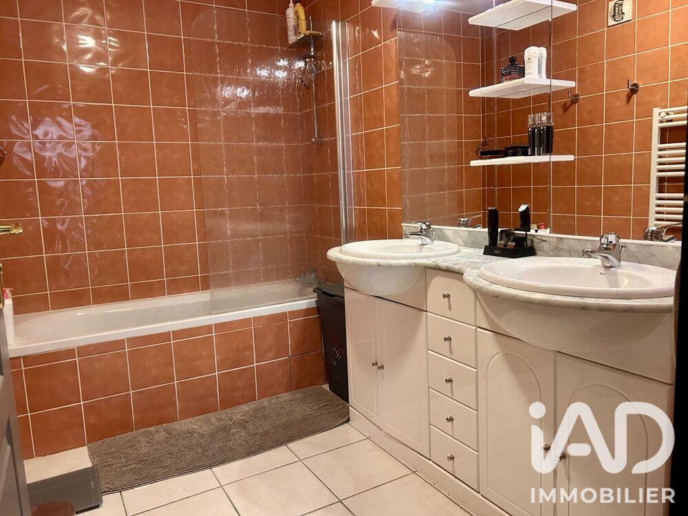 vente Appartement - 2 pièce(s) - 48 m² Saint-Maximin-la-Sainte-Baume (83470)