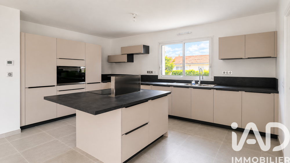 Vente Maison Vente Maison/villa 5 pièces Ruelle-sur-touvre