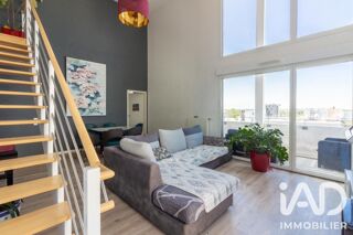  Appartement à louer 5 pièces 130 m²