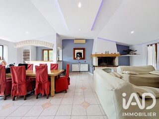  Maison à vendre 11 pièces 260 m²