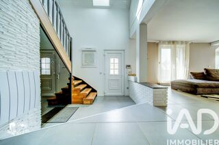  Maison � vendre 7 pi�ces 230 m�
