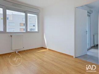  Appartement à louer 2 pièces 42 m²