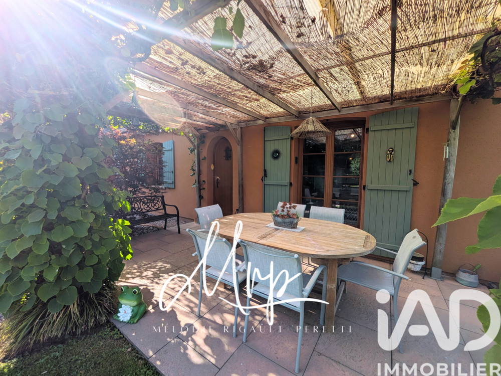 vente Maison - 5 pièce(s) - 111 m² Bernay (27300)