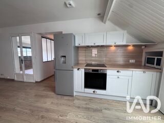  Appartement à louer 4 pièces 77 m²