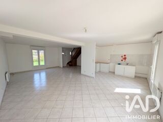  Maison à louer 5 pièces 134 m²