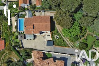  Maison à vendre 8 pièces 262 m²