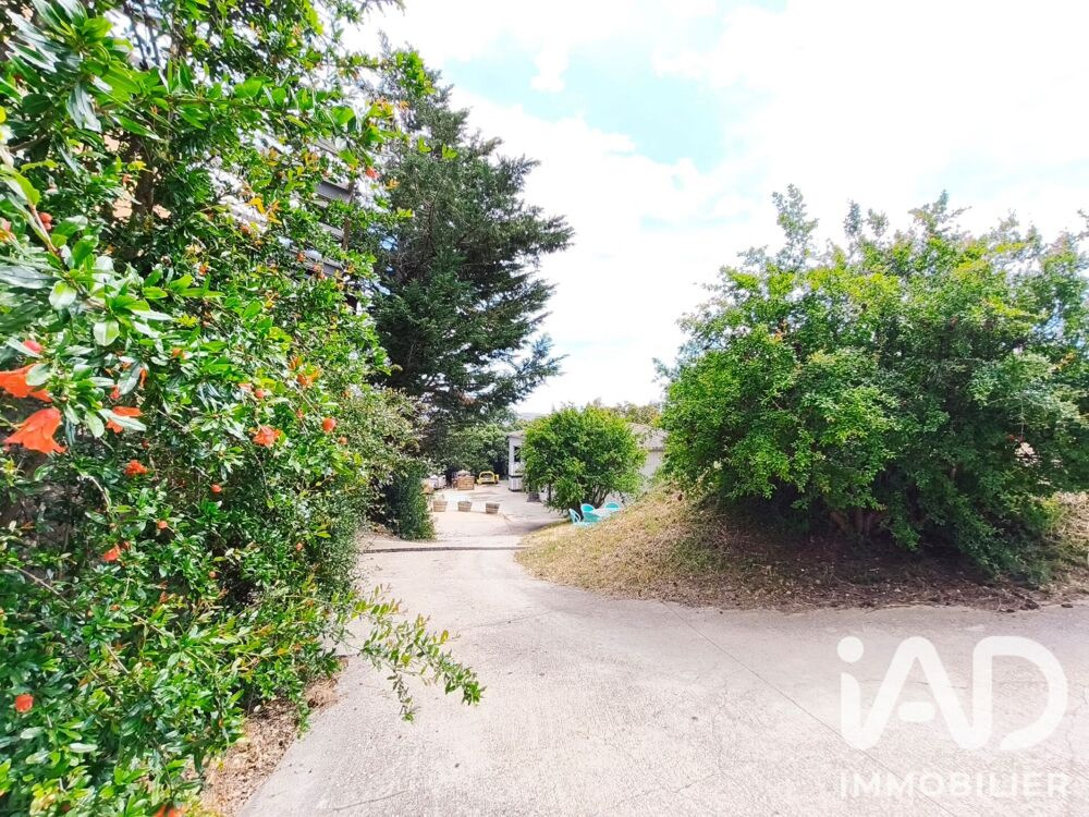 Vente Parking/Garage Vente Garage 696 m&sup2; Roquessels