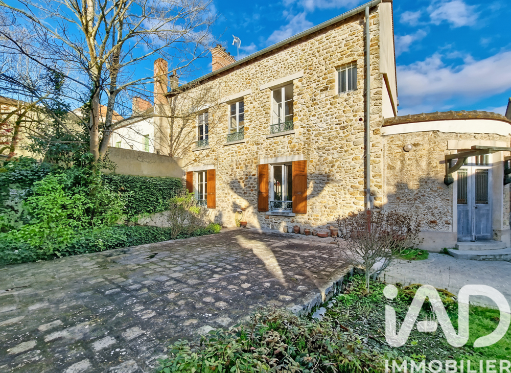 Maison 11 pièces 220 m² · à Briis-sous-Forges · 220 m² · 499 000 €