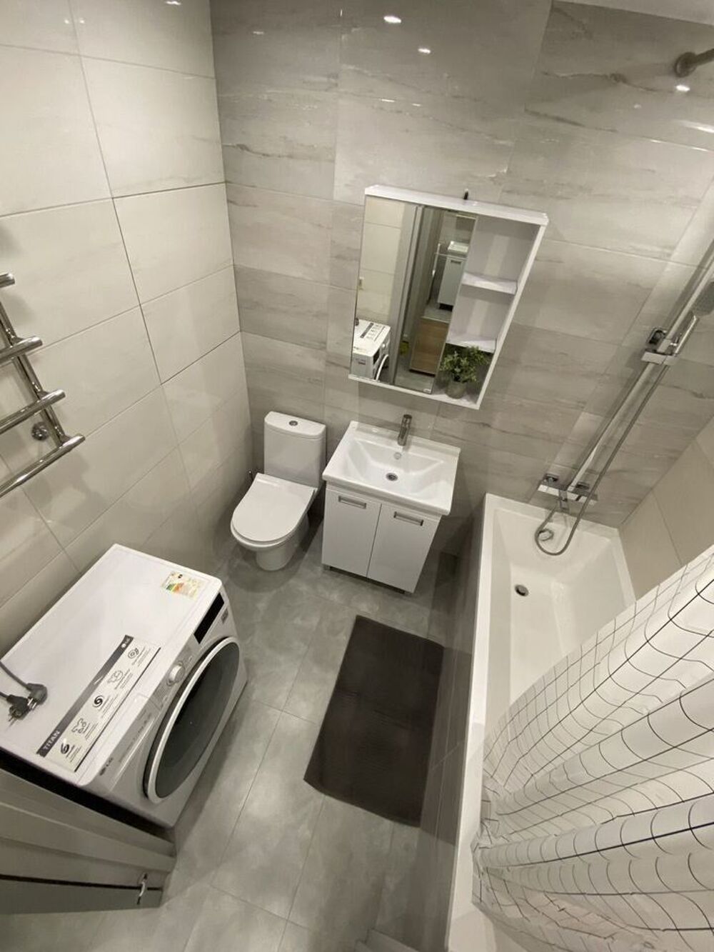 Location Appartement Studio meublé 24m² - paris 17e (rue des dames / metro villiers) Paris 17