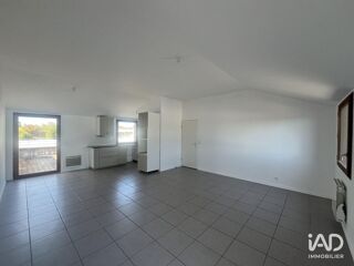  Appartement à louer 4 pièces 92 m²