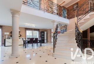  Maison à vendre 10 pièces 338 m²