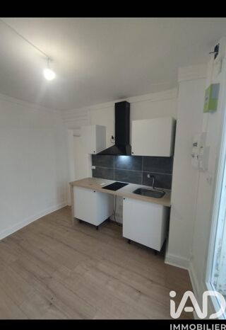  Appartement à louer 3 pièces 45 m²