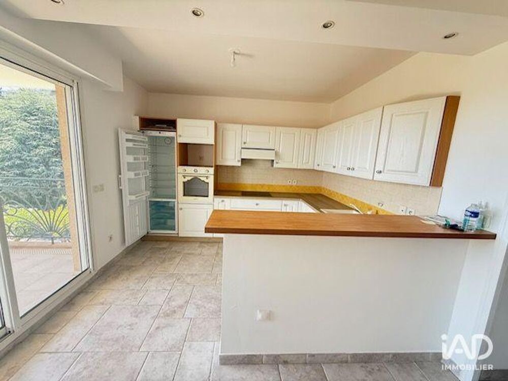 à vendre  Appartement Saint-Laurent-du-Var (06700)
