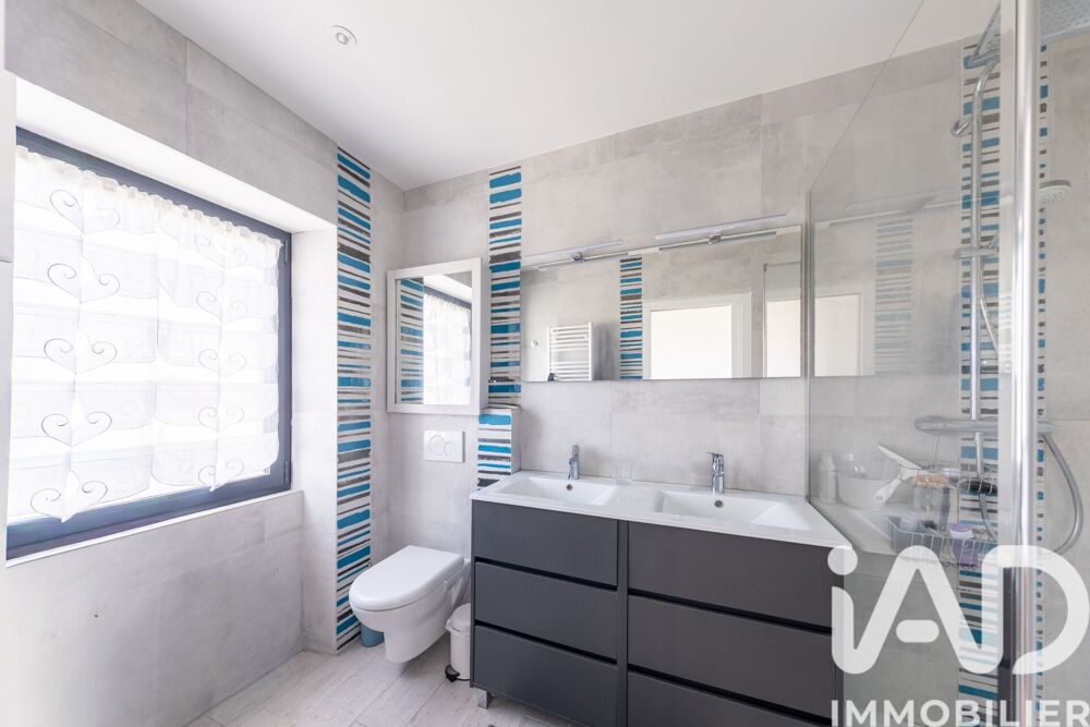 � vendre  Maison Saint-Martin-de-R� (17410)