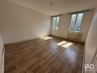  Appartement à louer 3 pièces 77 m²