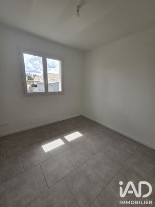  Maison 4 pièces 77 m² Montguyon