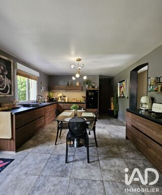  Maison à vendre 10 pièces 200 m²